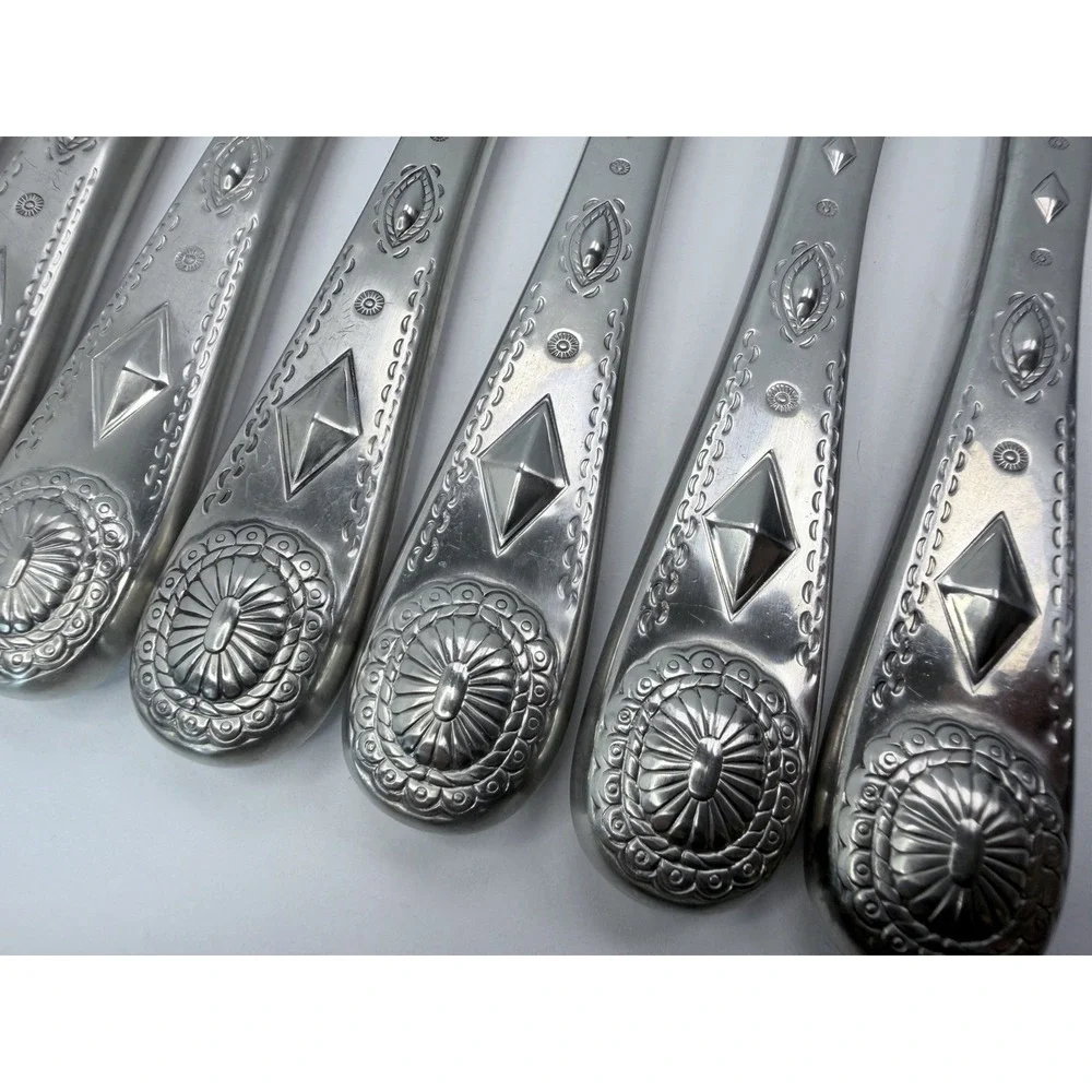 Wallace TAOS 18/10 Stainless Steel Flatware Dinner Knives Lot of 8 Southwest